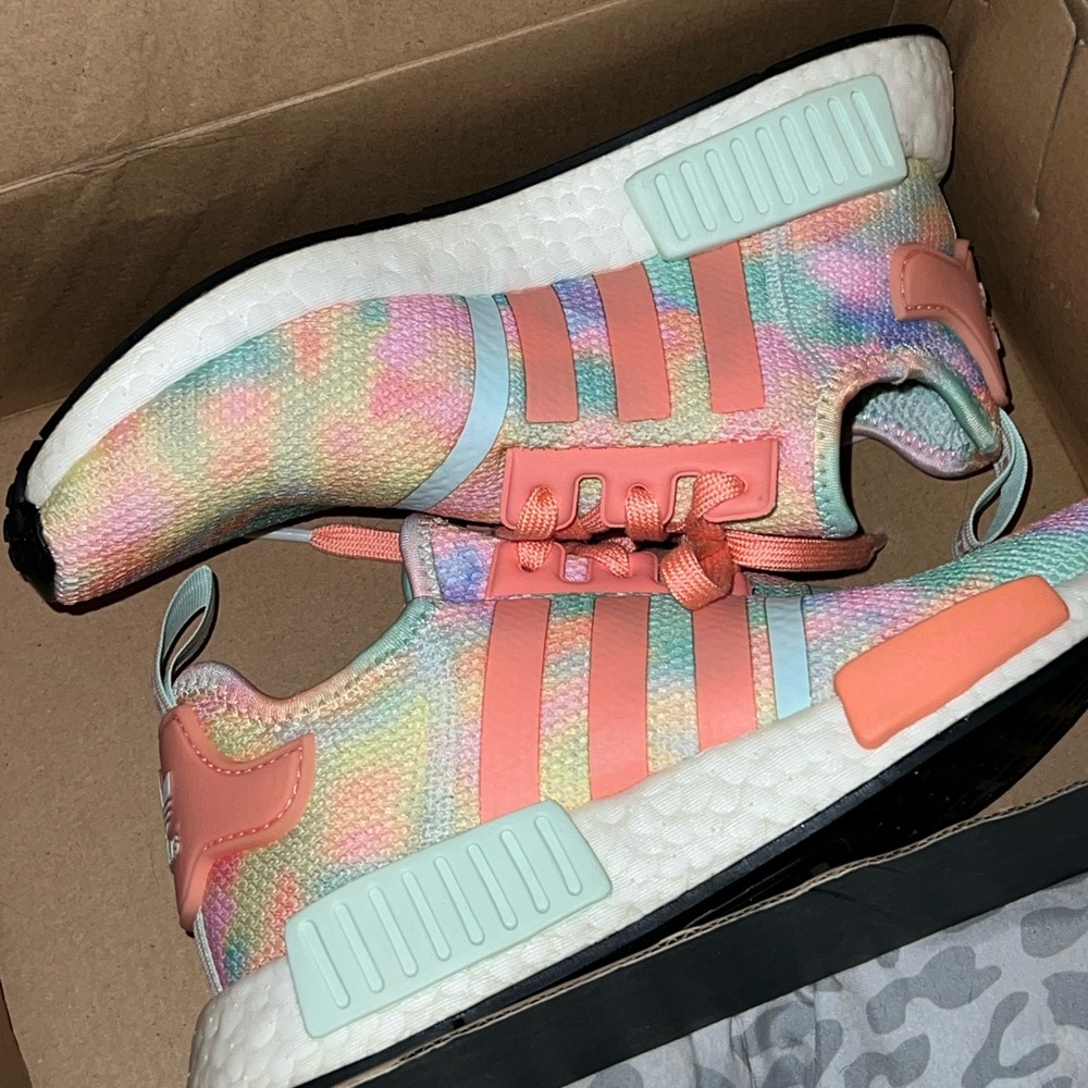 Women’s tie dye NMD size 7